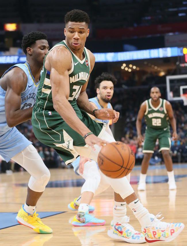 成年球员 成年球员