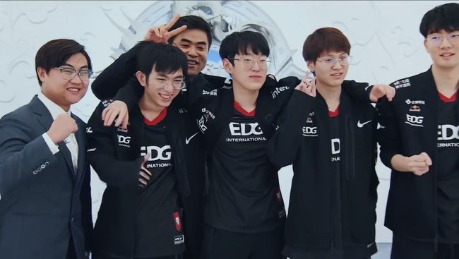 员之间配合 员之间配合