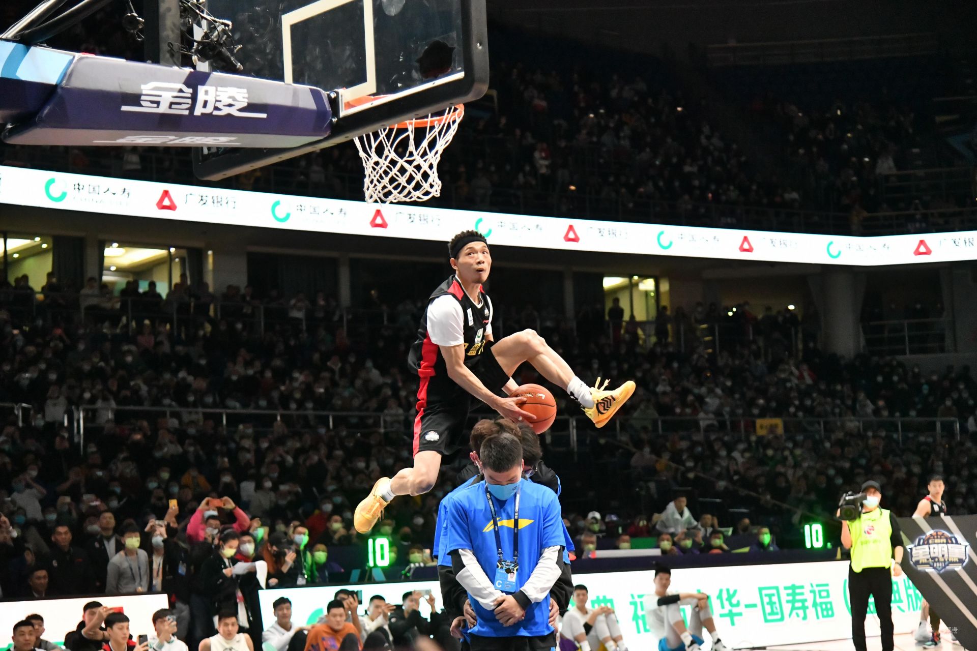 更衣室权力 更衣室权力