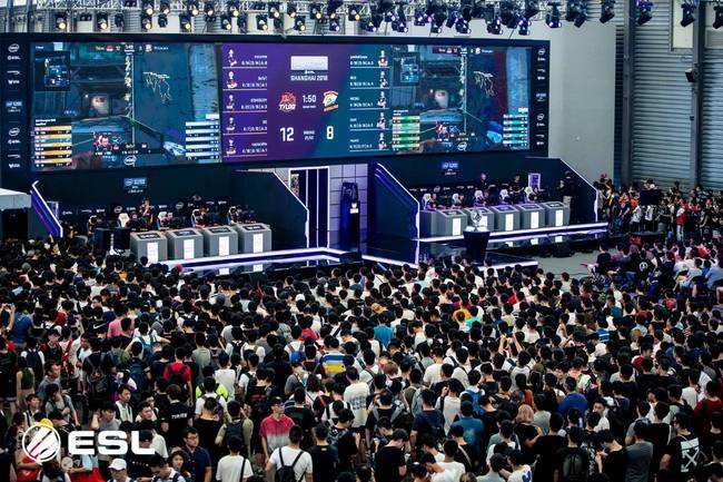 向一个核心 向一个核心