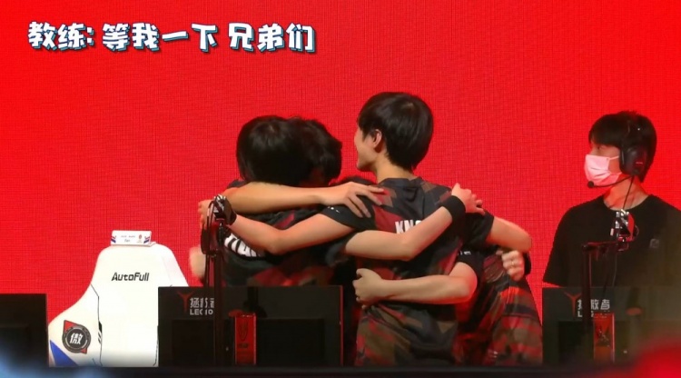 面对强敌时 面对强敌时
